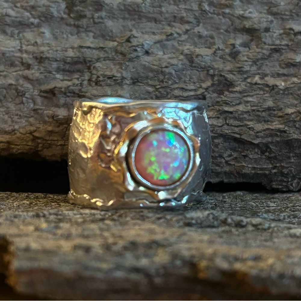 Sterling and 14k gold synthetic opal ring - Picture 4 of 7
